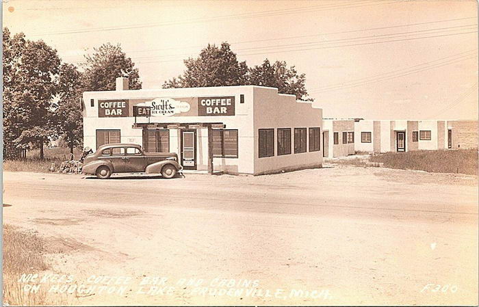 Korbinskis Lakeview Motel (McKees Coffee Bar and Cabins, Denton Creek Motel) - Old Postcard (newer photo)